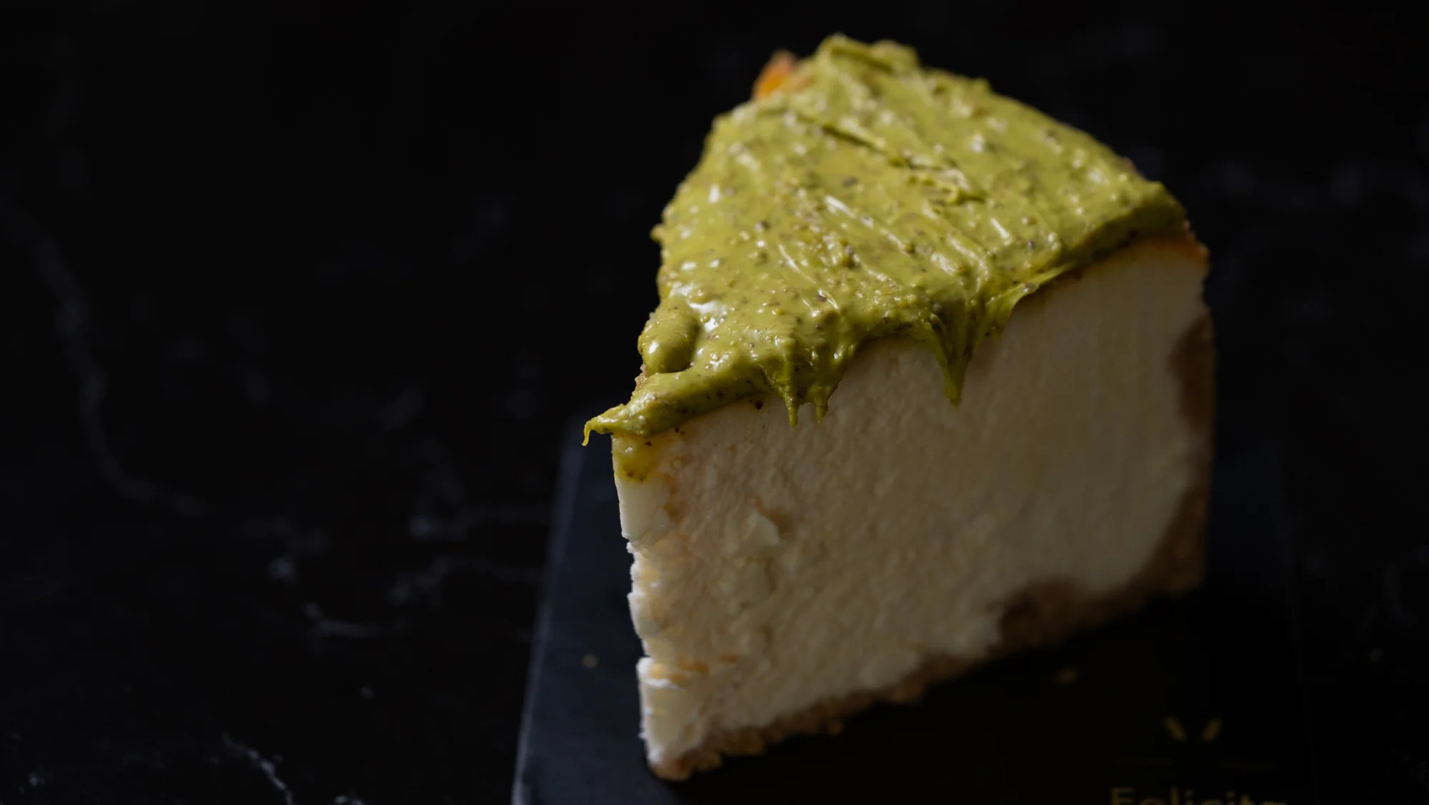 Fıstıklı Cheesecake: Tatlı Menünüzün Yeni Gözdesi